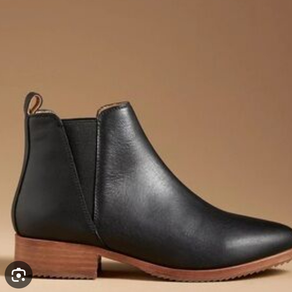Nisolo Mia Everyday Black Leather Ankle Boots